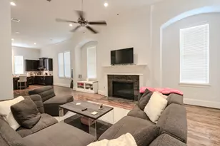 2037 Fannin Station N, Houston, TX 77045 - Photo 20