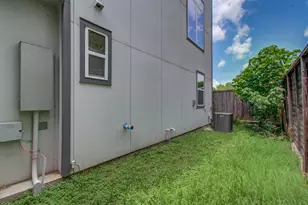 1314 Mayfair Clarkson Ln, Houston, TX 77055 - Photo 42