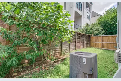1314 Mayfair Clarkson Lane, Houston, TX 77055 - Photo 22