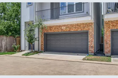 1314 Mayfair Clarkson Lane, Houston, TX 77055 - Photo 4