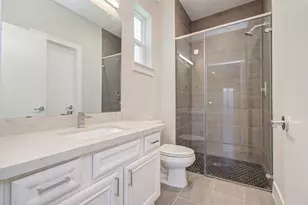1314 Mayfair Clarkson Ln, Houston, TX 77055 - Photo 10