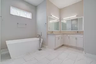 1314 Mayfair Clarkson Ln, Houston, TX 77055 - Photo 14