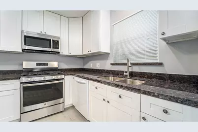 1959 W Lamar Street #A, Houston, TX 77019 - Photo 10