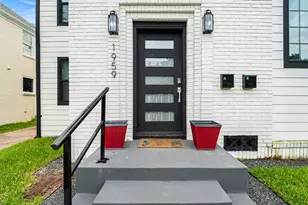 1959 W Lamar St, Houston, TX 77019 - Photo 2