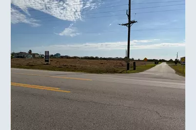 1236 Highway 87, Crystal Beach, TX 77650 - Photo 6