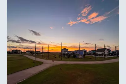 25011 Sausalito Drive, Galveston, TX 77554 - Photo 4