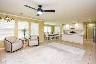 19822 Breezy Cove Court, Tomball, TX 77375 - Photo 4