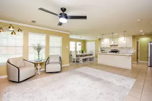 19822 Breezy Cove Ct, Tomball, TX 77375 - Photo 4