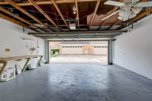 600 Wilcrest Dr, Houston, TX 77042 - Photo 20