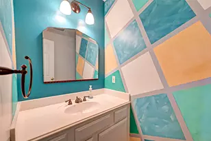 600 Wilcrest Dr, Houston, TX 77042 - Photo 10