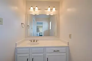 600 Wilcrest Dr, Houston, TX 77042 - Photo 14