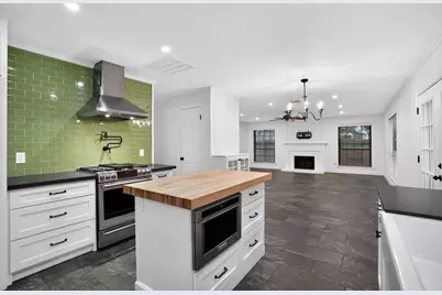 26 Thorn Berry Place, The Woodlands, TX 77381 - Photo 18