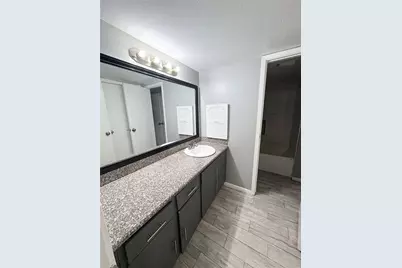 3015 Walnut Bend Lane #13, Houston, TX 77042 - Photo 10