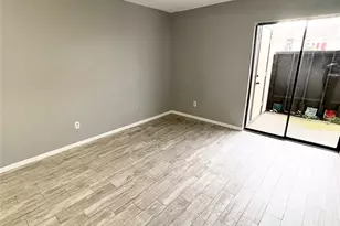 3015 Walnut Bend Ln, Houston, TX 77042 - Photo 6