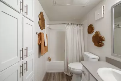 11715 S Glen Drive #302-1, Houston, TX 77099 - Photo 6