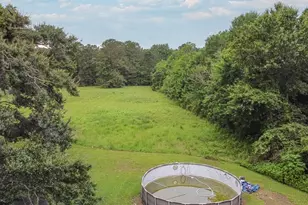 158 Co Rd 174, Liberty, TX 77575 - Photo 6