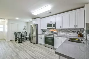13706 Corken Way Ct, Houston, TX 77034 - Photo 6