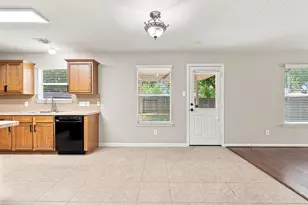 32302 Golden Oak Park Ln, Conroe, TX 77385 - Photo 8