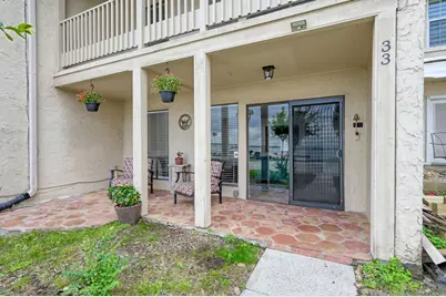 33 Regency Point, Conroe, TX 77356 - Photo 18