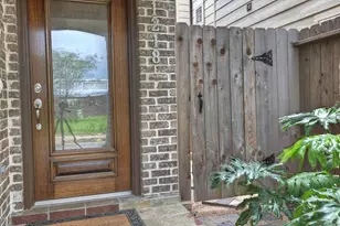 1218 Sampson St, Houston, TX 77003 - Photo 2