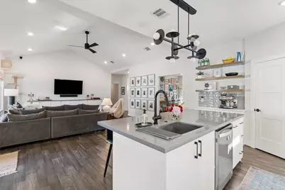 5214 Loch Lomond Drive, Houston, TX 77096 - Photo 10