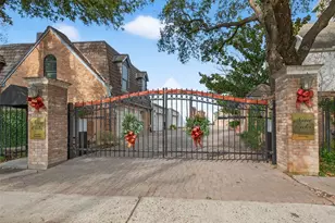 5338 Brownway St, Houston, TX 77056 - Photo 1