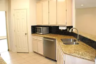 7745 Pecan Dr, Beaumont, TX 77713 - Photo 10
