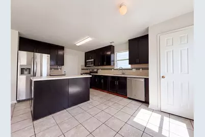 16519 Eaglewood Shadows Drive, Sugar Land, TX 77498 - Photo 2
