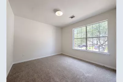 16519 Eaglewood Shadows Drive, Sugar Land, TX 77498 - Photo 8