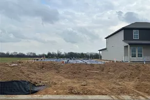 17226 White Peace Dr, Waller, TX 77484 - Photo 2