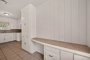 8022 White Ave, Hitchcock, TX 77563 - Photo 16