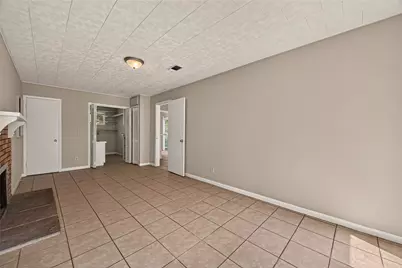 8022 White Avenue, Hitchcock, TX 77563 - Photo 8