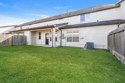 9734 Floria, Houston, TX 77044 - Photo 2