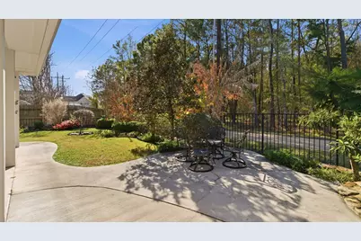 15466 Mansion Woodland Drive, Conroe, TX 77384 - Photo 42