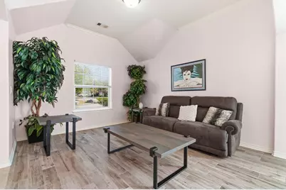 15466 Mansion Woodland Drive, Conroe, TX 77384 - Photo 6