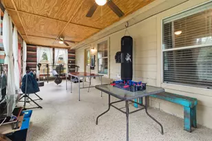 516 Lovers Ln, Dayton, TX 77535 - Photo 20