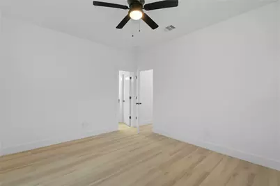 8410 Sunnyhill Street, Houston, TX 77088 - Photo 20