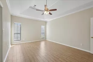 6820 Essex Ln, Groves, TX 77619 - Photo 12