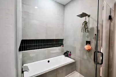 2205 Staples St #B, Houston, TX 77026 - Photo 12