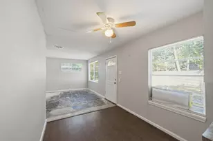 710 Canary Cir, Pasadena, TX 77502 - Photo 2