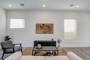 778 W Tidwell Rd, Houston, TX 77091 - Photo 8