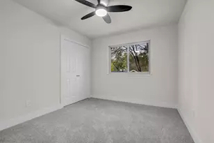 4 N Autumnwood Way, The Woodlands, TX 77380 - Photo 30