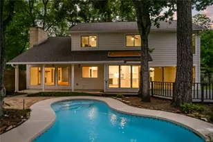 4 N Autumnwood Way, The Woodlands, TX 77380 - Photo 2