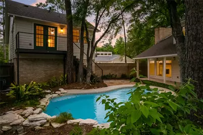 4 N Autumnwood Way, The Woodlands, TX 77380 - Photo 2
