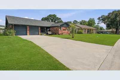 3002 Columbia Street, Baytown, TX 77521 - Photo 4
