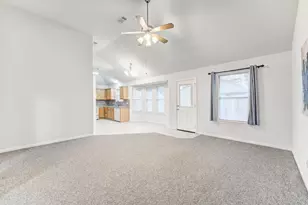1140 Thomas Dr, Angleton, TX 77515 - Photo 10
