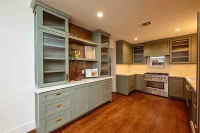 610 Hyde Park Boulevard, Houston, TX 77006 - Photo 12