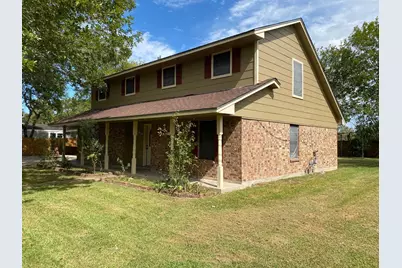 112 County Road 921, Angleton, TX 77515 - Photo 4