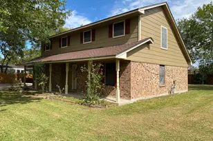 112 County Rd 921, Angleton, TX 77515 - Photo 4
