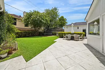2011 Briarmead Drive, Houston, TX 77057 - Photo 22